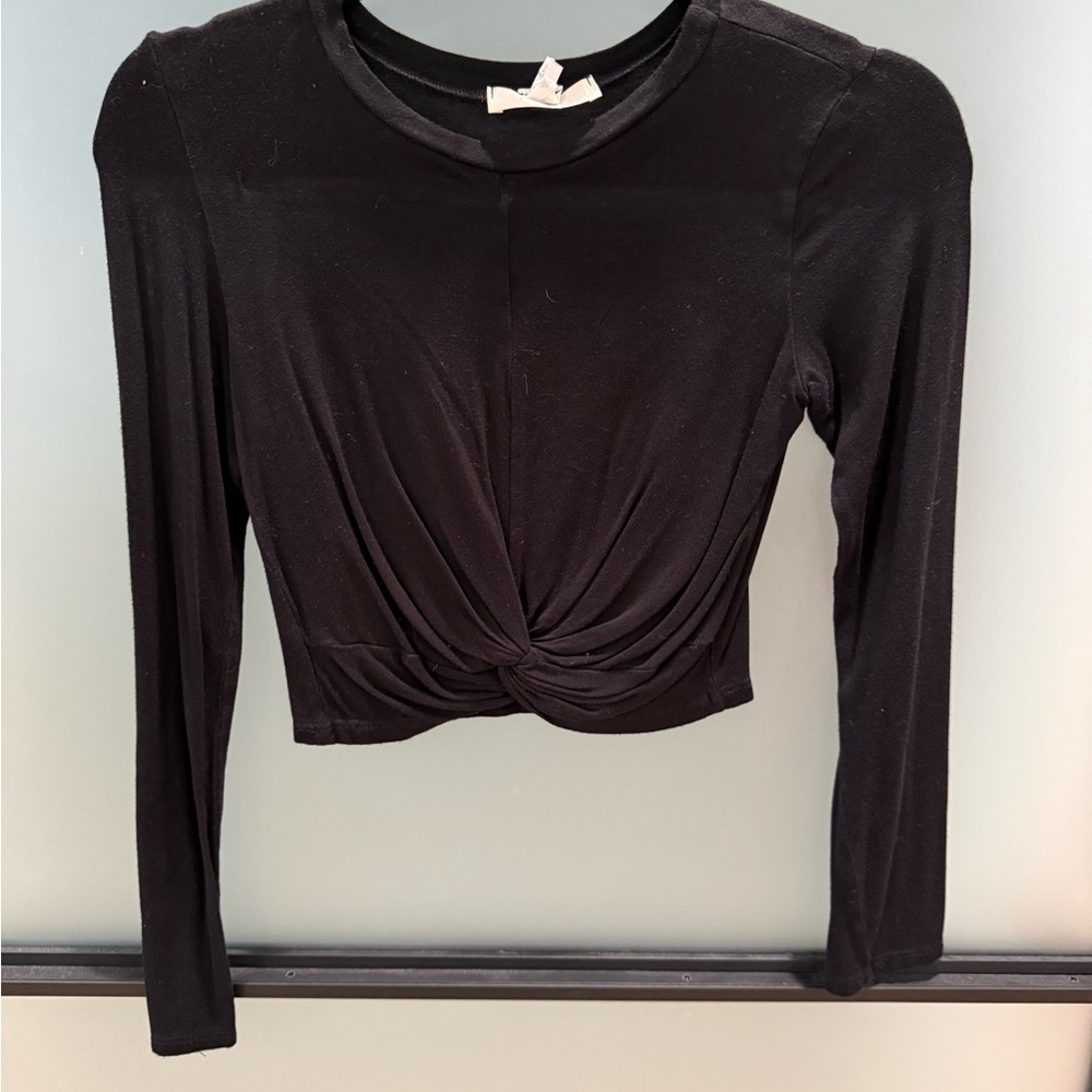 Chic Black Long Sleeve Crop Top